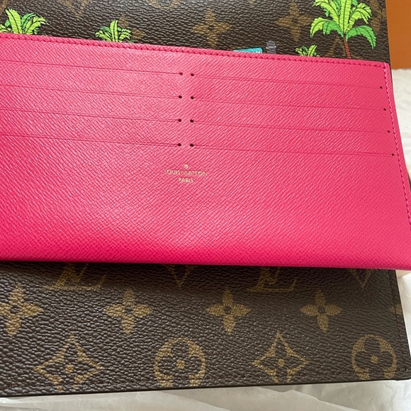 Louis Vuitton M80859
FÉLICIE POCHETTE Christians 2021 limited edition - Picture 6 of 6